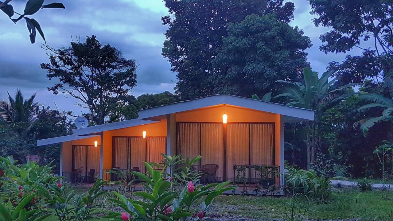 Yellow Tree Suites La Fortuna ภายนอก รูปภาพ