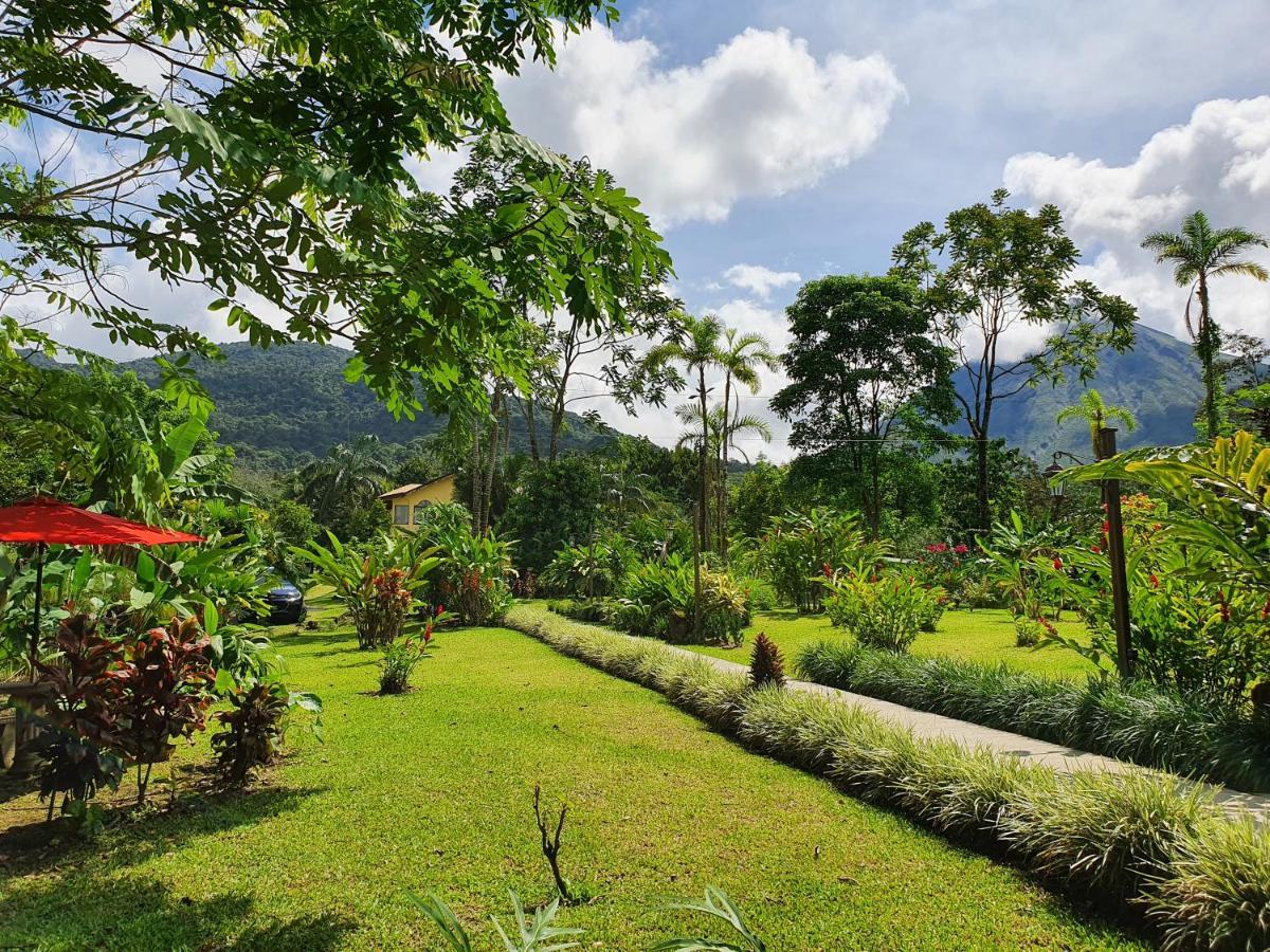 Yellow Tree Suites La Fortuna ภายนอก รูปภาพ
